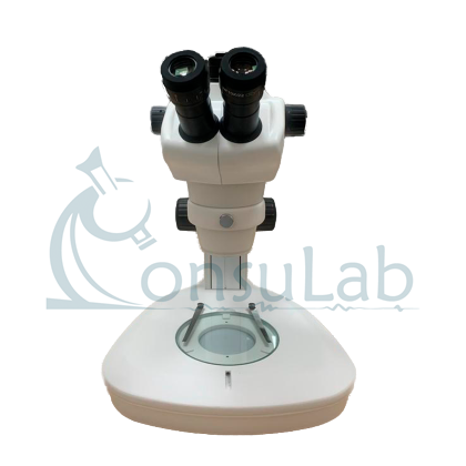 Microscópio Estereoscópico Trinocular, Zoom 0,8X ~ 5X, Aumento 8X ~ 100X e iluminação Transmitida e