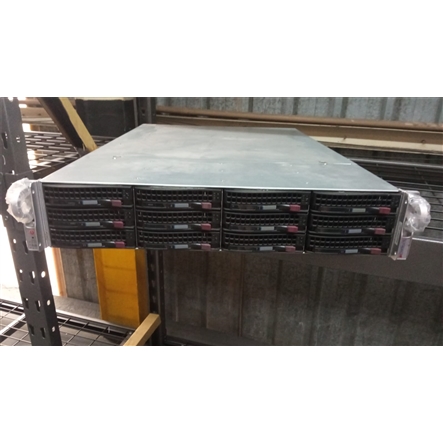 Gabinete Rack 2U Supermicro 12 Baias Fte. Red. 740W (Semi novo)